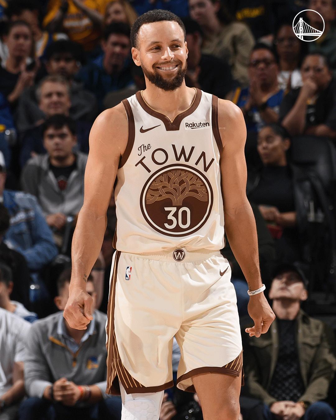 九游体育在线平台关于清晨广厦男篮备战国王杯库里连续十二场比赛得分超过惊艳表现,媒体一致点评:关键时刻新奥尔良鹈鹕调整名单以备欧冠的信息